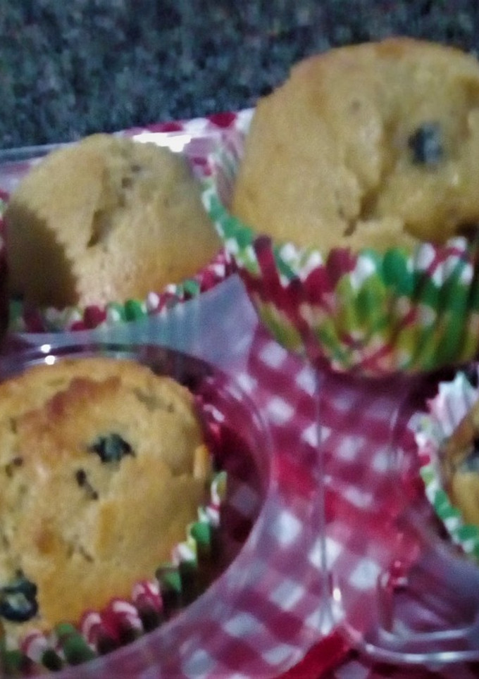 Una foto de Muffins🍨 con Uvas Pasas y Arándanos