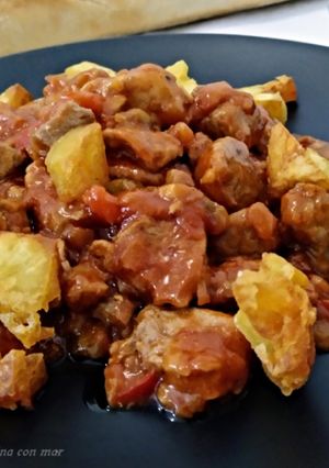 Una foto de Solomillo de cerdo con tomate