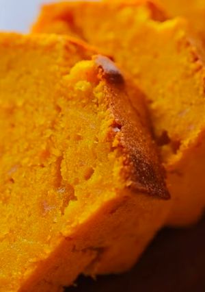 超濃郁南瓜磅蛋糕 ｜ 簡易食譜 🎃 【附影片】 的食譜成品照片