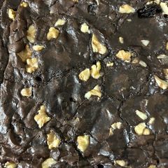 A picture of Delicious, gooey brownies.