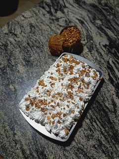 A picture of Coconut frosting.