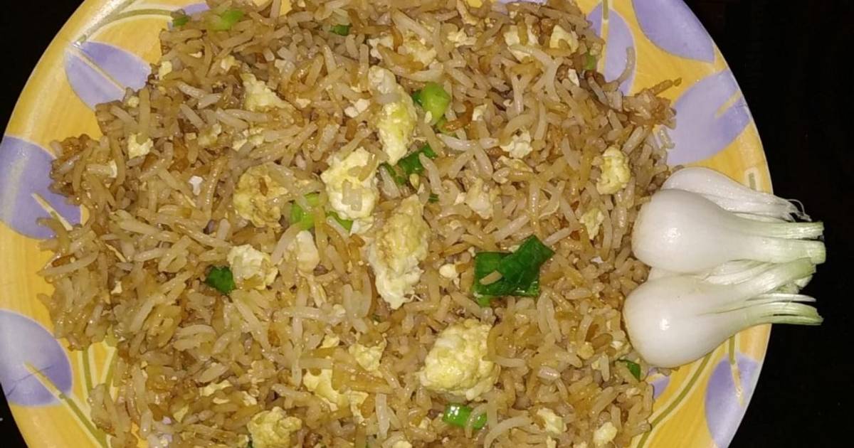 अंडी फ्राईड राईस (anda fried rice recipe in marathi) रेसिपी Bharati