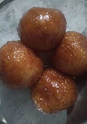 सूजी खोया मिक्स काला जामुन (Suji khoya mix kala jamun recipe in hindi) रेसिपी मुख्य फोटो
