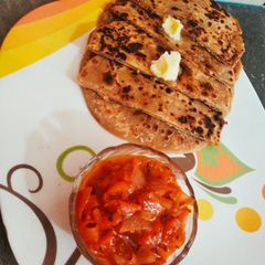 A picture of Aloo ka paratha.