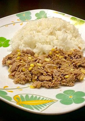 Una foto de Atún Shangai & Arroz de Jazmín