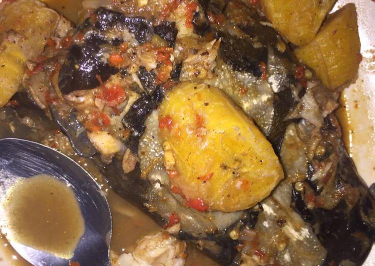 Catfish peppersoup and plantain