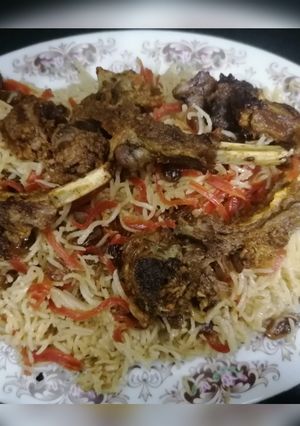 A picture of Kabuli pulao.