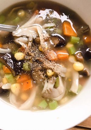 Hình của món Soup nấm chay rau củ.