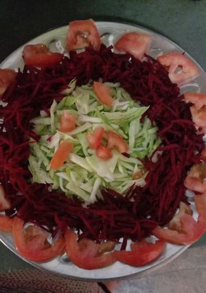 વેજીટેબલ સલાડ(Vegetable Salad Recipe in Gujarati) રેસીપી મુખ્ય ફોટો