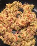 PericoHuevos revueltos con sofrito
