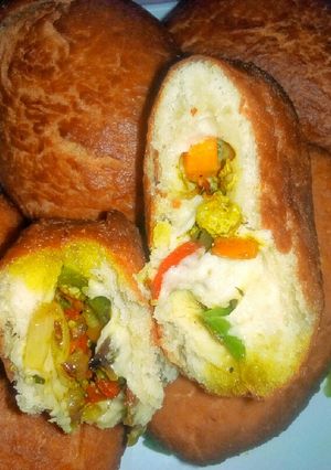 A picture of Fried stuffed bread.