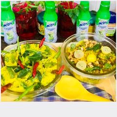 A picture of Dhokla and Poha.