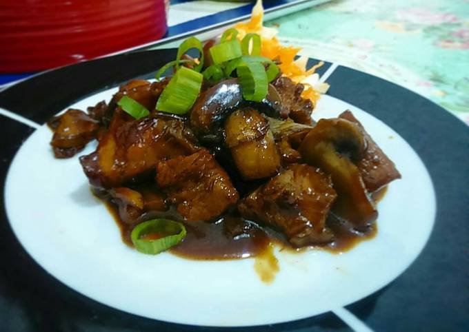 Ayam Kecap Jamur