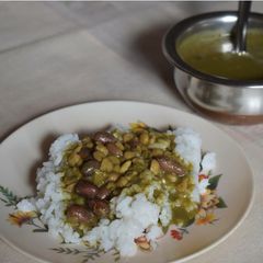 A picture of Alu phadphada.