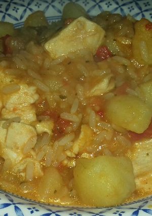 Una foto de Guiso de arroz y pechuga