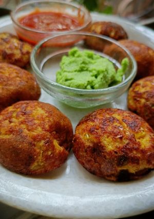 मल्टीग्रेन कॉर्न आप्पे (Multigrain Corn Appe Recipe In Marathi) रेसिपी चे मुख्य फोटो