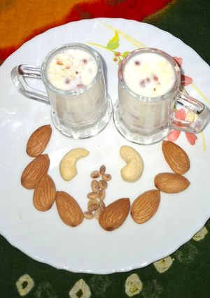 A picture of Almond Milk.