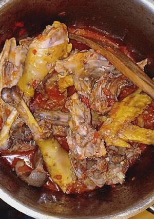 A picture of Kuku kienyeji.