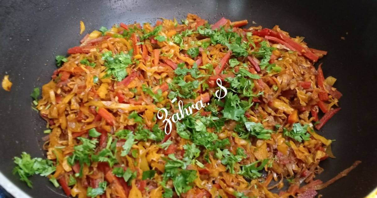 Cabbage & Carrot dry sabzi Recipe by Zahra Shaikh Cookpad