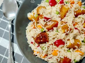 Foto principal de Ensalada de arroz con pollo crunchy