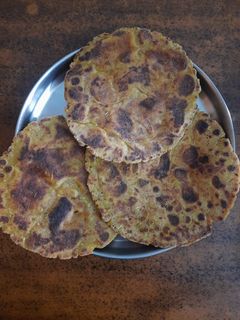 રાજગરા અને મોરૈયા ના ફરાળી પરાઠા (Rajgira Moraiya Farali Paratha Recipe In Gujarati) રેસીપી મુખ્ય ફોટો