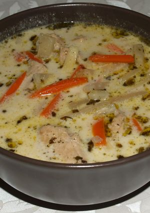 Tárkonyos pulykaraguleves zöldségekkel recept fotója