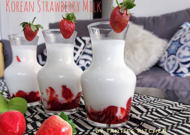 Korean Strawberry Milk
