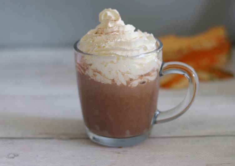 Hot chocolate with spiced pumpkin ☕️🧡