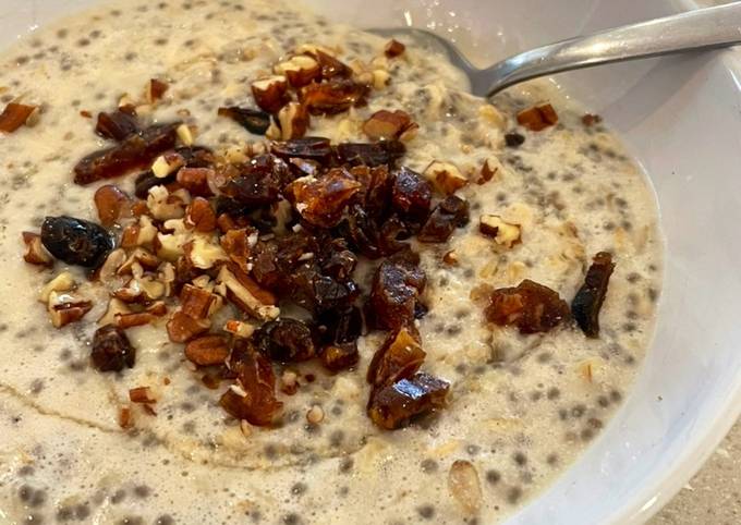 Chia Seed Oat Porridge With Dates & Cardamom