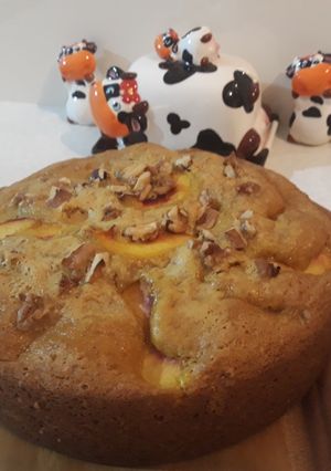 عکسی از دستور کیک هلو و گردو