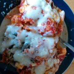 A picture of Beef Florentine Stuffed Shells.