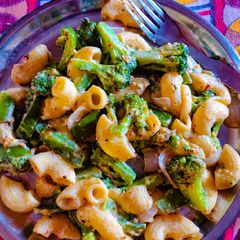 A picture of Broccoli pasta with cheese mayo.