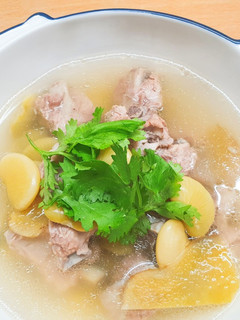 皇帝豆燉排骨湯 的食譜成品照片