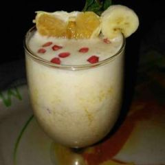 Banana Pomogranate Orange Smoothie A picture of Banana Pomogranate Orange Smoothie.