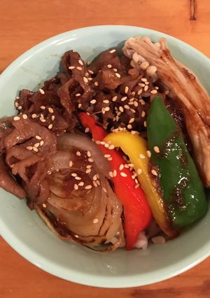 A picture of Quick Yakiniku Rice Bowl with Whatever Veggies You Have.