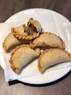Una foto de Masa de empanadas caseras para horno y freír