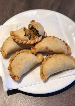 Una foto de Masa de empanadas caseras para horno y freír