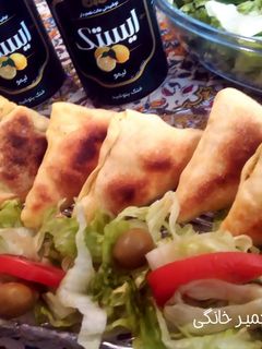 عکسی از دستور سمبوسه در فر با خمیر خانگی