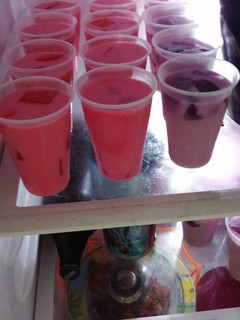 Una foto de Gelatina de leche Carnation