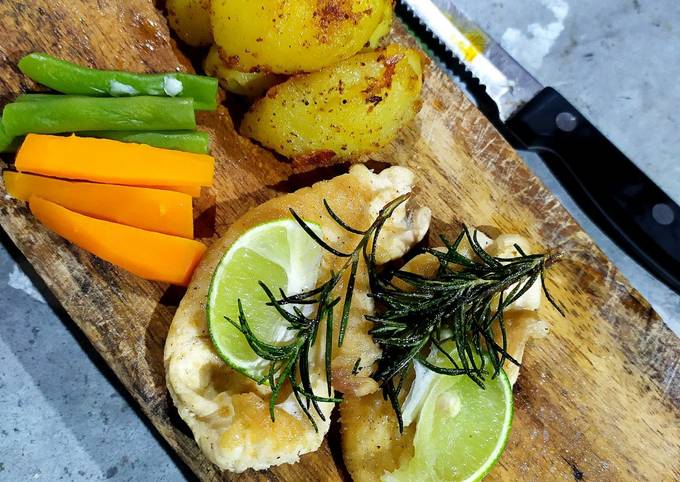 Rosemary Chicken with Honey Lemon Sauce