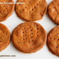 A picture of Baked Cream Cheese Crackers/ Baked Cream Cheese Puri.