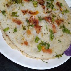 A picture of Rava Uttapam.