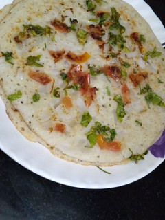 A picture of Rava Uttapam.