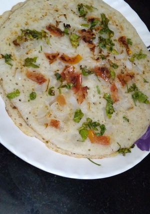 A picture of Rava Uttapam.