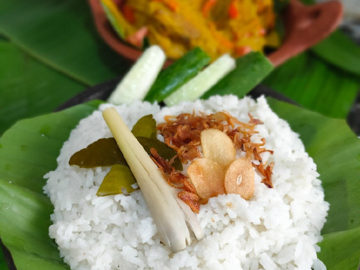 Ini dia! Resep membuat Sego/Nasi Gurih Magicom yang lezat