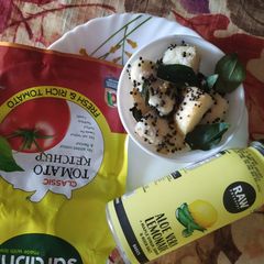 A picture of Idli tadka.