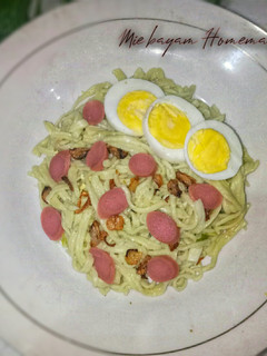 Foto resep Mie bayam homemade