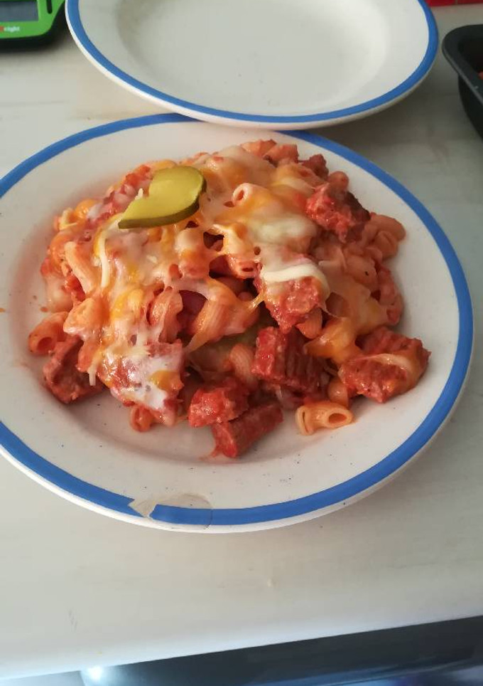 Una foto de Pasta cheeseburger