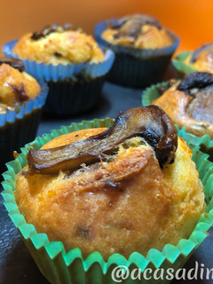 Foto di Muffin salati con funghi e pancetta