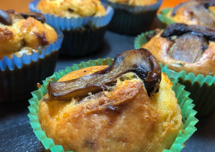 Muffin salati con funghi e pancetta